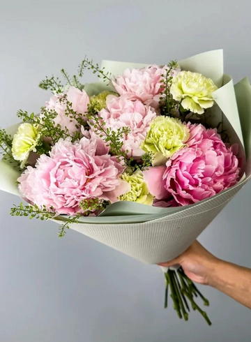 Любовь в сердцах  от интернет-магазина цветов в 