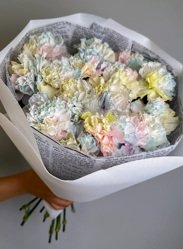 Гвоздика в упаковке  от интернет-магазина цветов в 