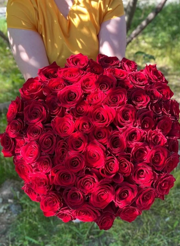 101 роза от интернет-магазина цветов в 